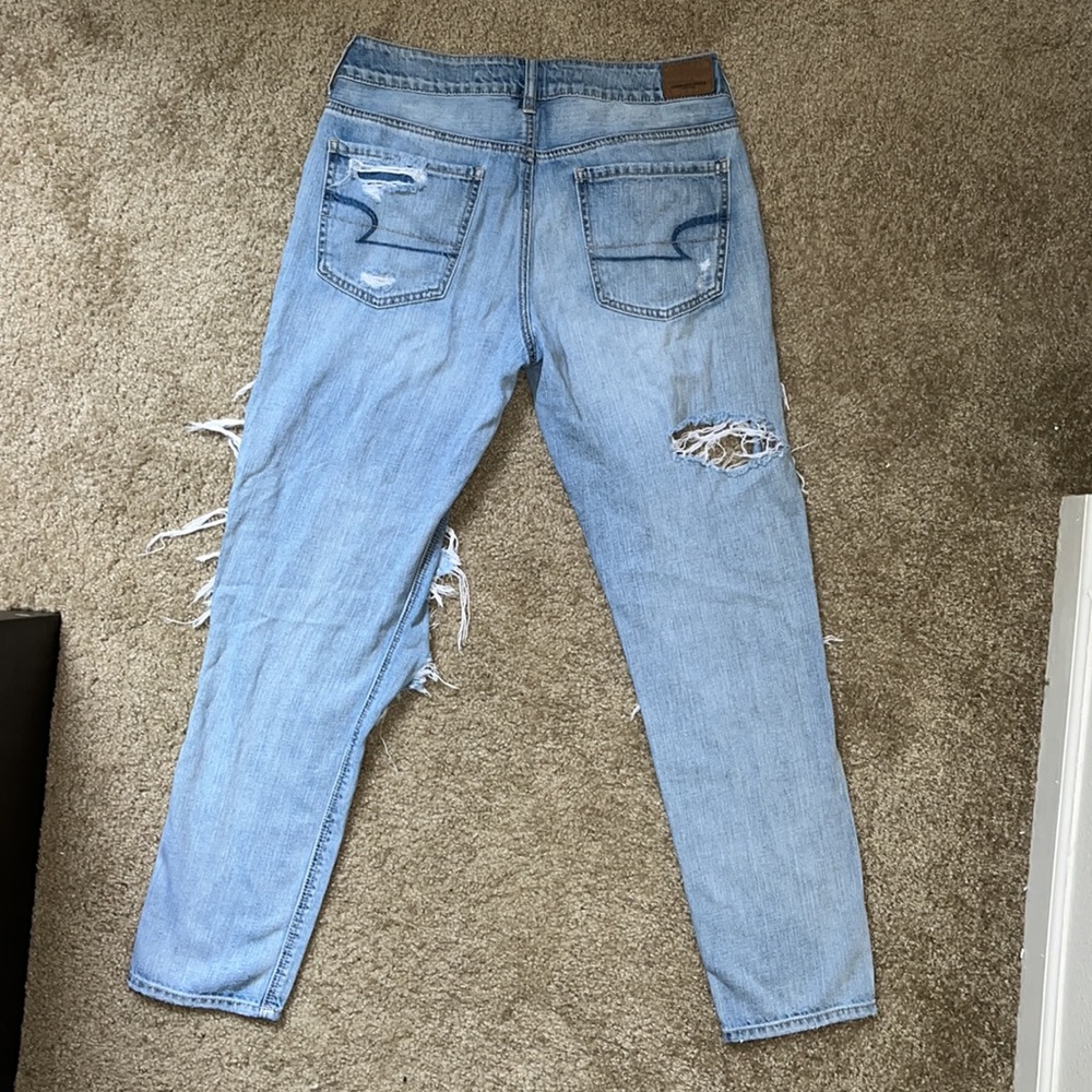 COPY - American Eagle “Tomgirl” ripped jeans - Picture 2 of 16